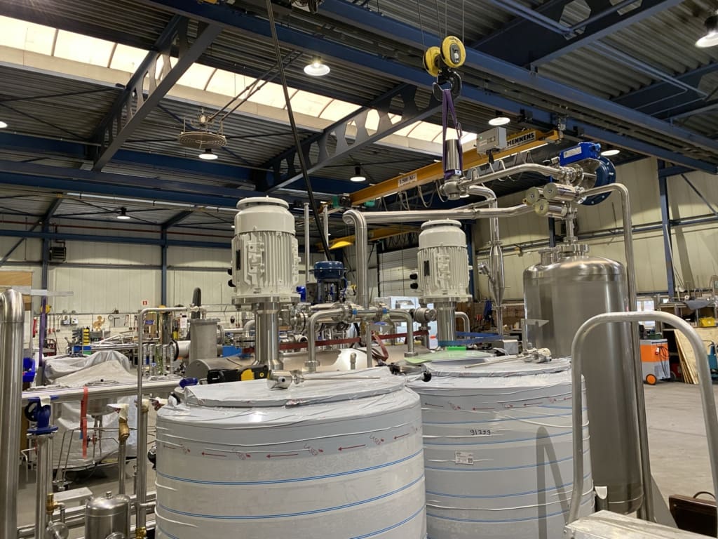 Production of a tailor-made confectionery system in the workshop